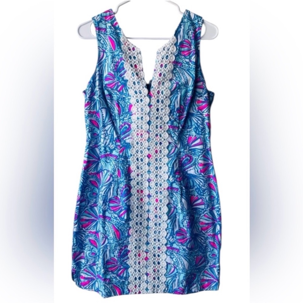 Lilly Pulitzer Blue and Pink Patterned Dress fits size 8